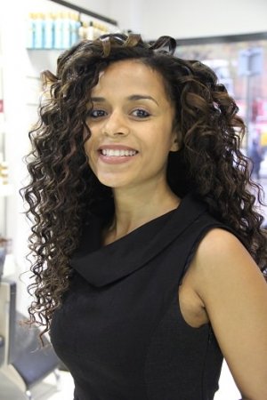 curly weaves for afro hair, top hair salon for black women in edmonton, north london