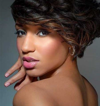 auburn-colour-weaved-through-hair